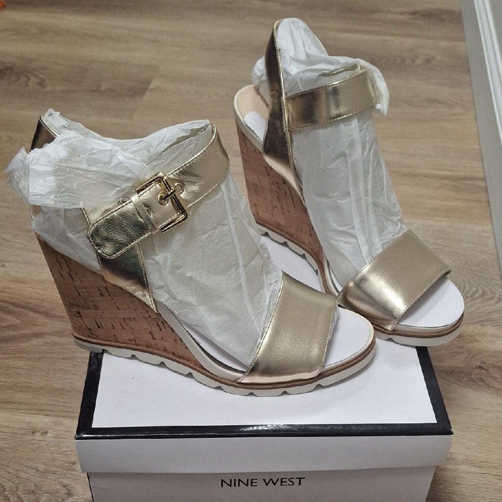 Nine West Gold Wedge Sandals NWOB